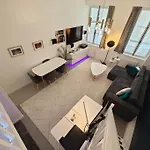 Confortable Et Luxe A Deux Pas Du Chateau De