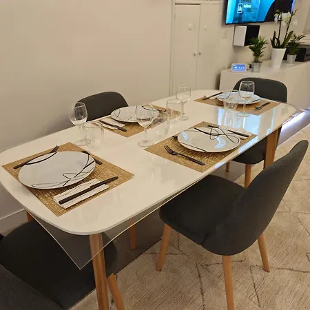 Confortable Et Luxe A Deux Pas Du Chateau De Apartment *