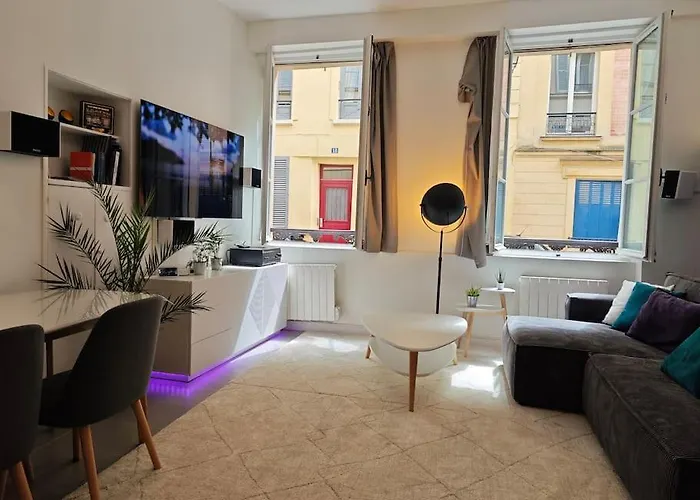 Apartment Confortable Et Luxe A Deux Pas Du Chateau De *