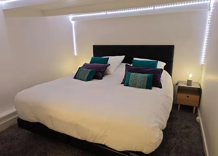 Confortable Et Luxe A Deux Pas Du Chateau De Apartment *