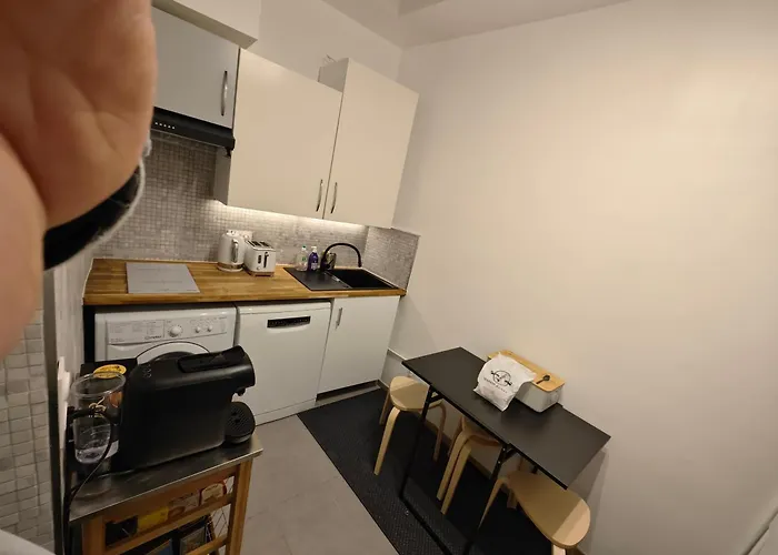 Apartment Confortable Et Luxe A Deux Pas Du Chateau De *